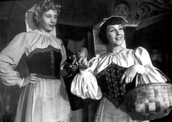 Watch: 'Evita' in 'La Cabalgata del Circo'